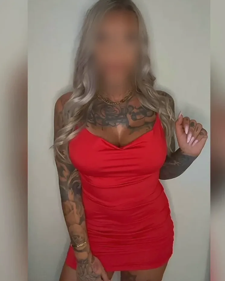 Bianca, 36