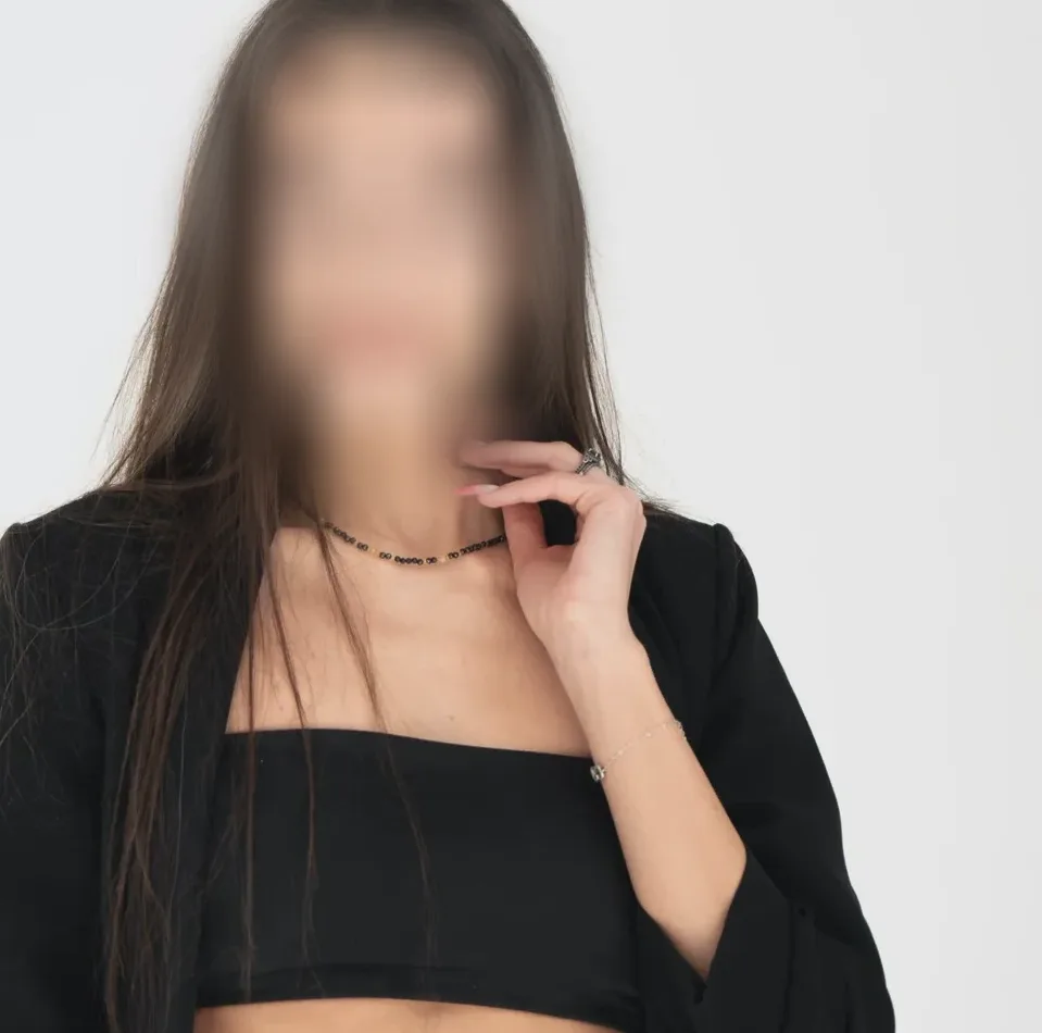 Christina, 28