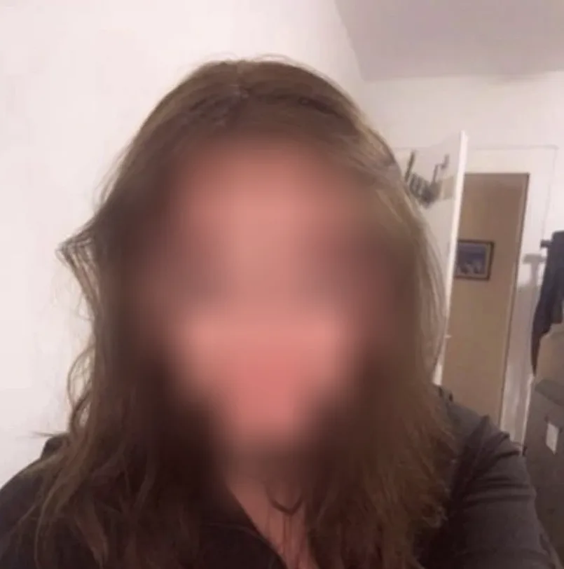Marion, 25