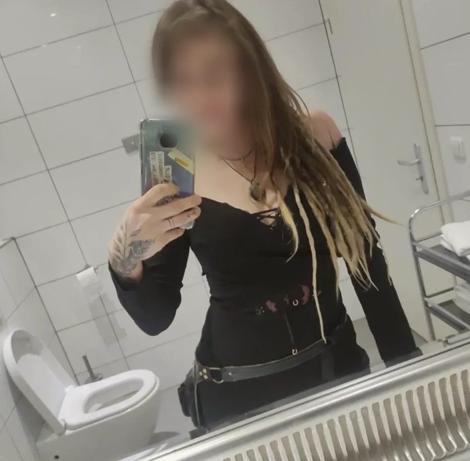 Nisa, 30