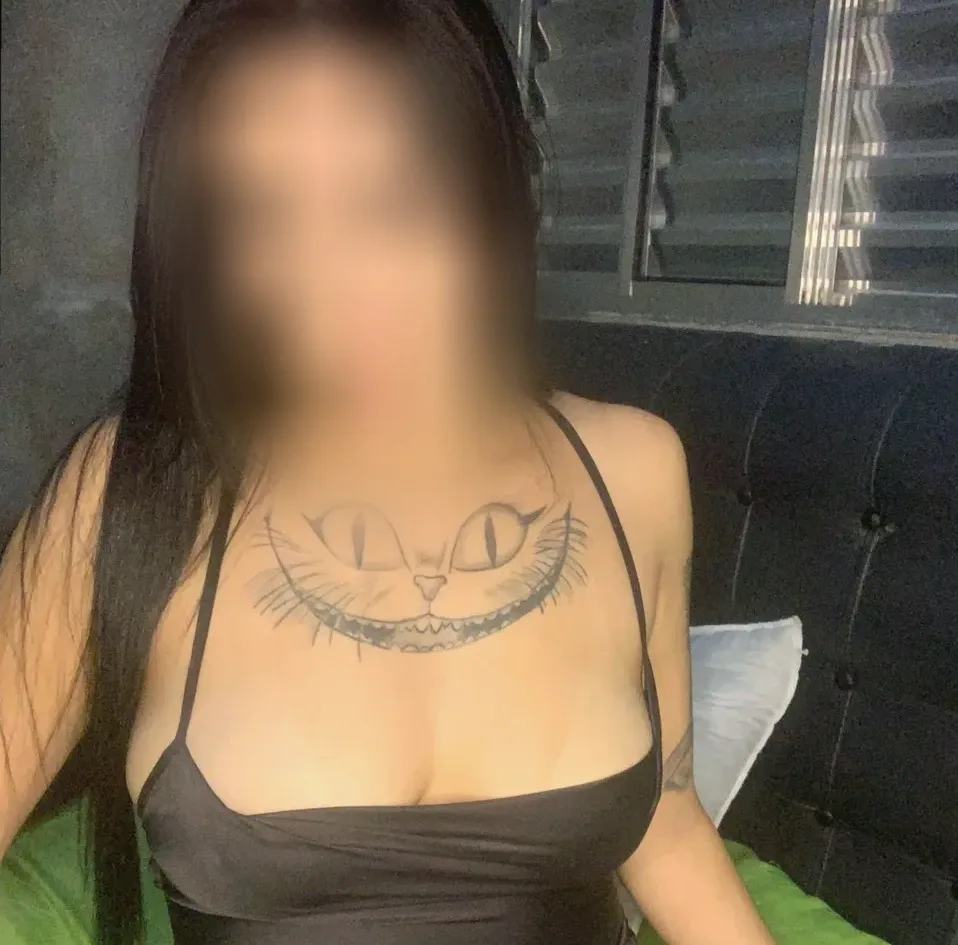 Sophia, 27