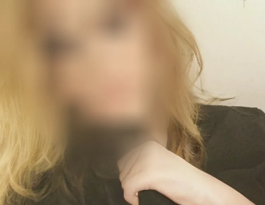 Wiebke, 27